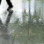 梅雨で靴が臭い時の対処法を色々説明してみる